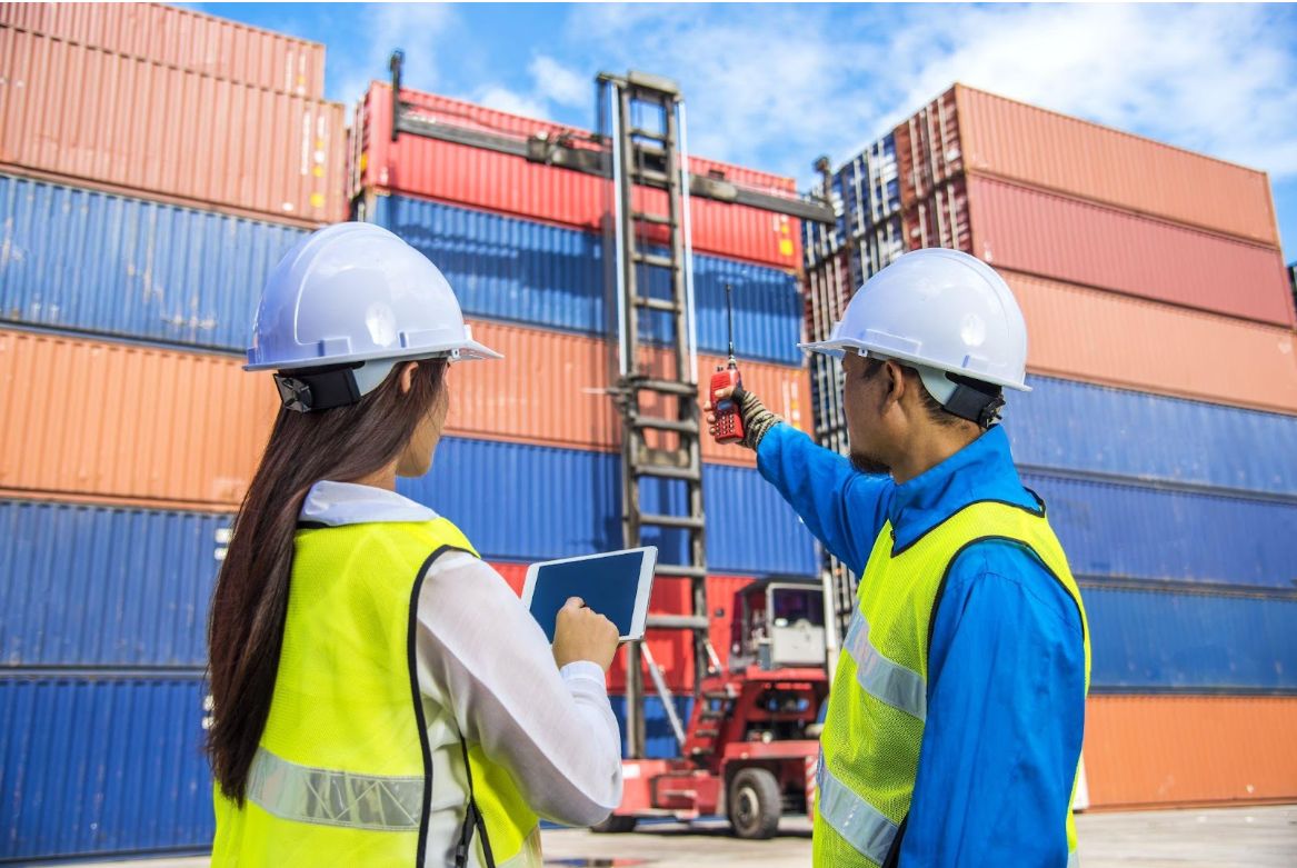 20ft shipping container delivery in UK